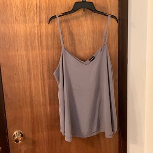 3/$10 🤑 Torrid Gray Blouse